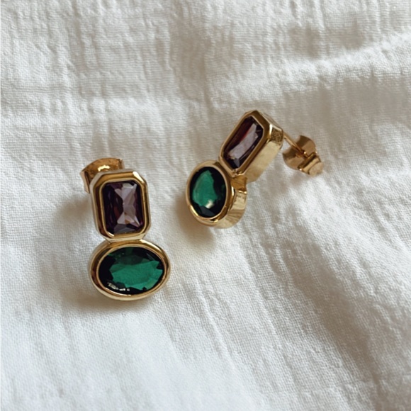 Emerald Rush Studs - Picture 4 of 5